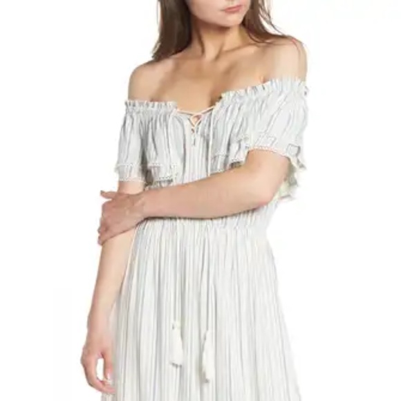 Lost + Wander Kiara Off the Shoulder Maxi Dress